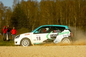 Trīs rallijsprinta ekipāžas Madonā lūkos pēc pokera