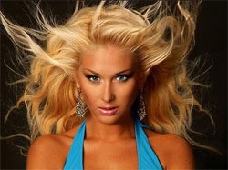 Blondīne – pati izdevīgākā sieviešu profesija