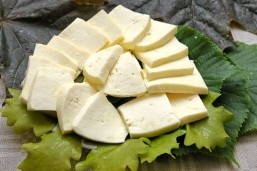 Vienreizēja pārēšanās jāņos neietekmē lieko svaru