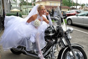 Foto: Līgavu parāde 2010 Jūrmalā pulcē 150 līgavas