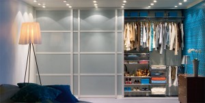 Durvis parādās, durvis "pazūd"