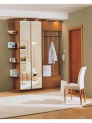 Skumjo puskrēslu kliedējot...