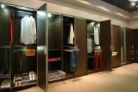 Dažas nianses veiksmīgai skapja plauktu sistēmas uzkonstruēšanai