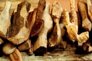 Notiks izstāde – konkurss "Koks tautas mākslā"