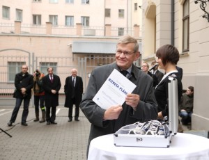 Ko jaunajam uzņēmējam likt savā portfelī?