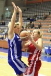 „Liepājas Metalurgs" basketbolistes pārspēj Latvijas vicečempiones