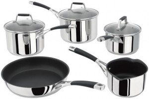 Durvis vēris jauns "Accenta" salons