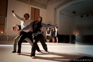 Dejas izrāde „Un atkal par to pašu. I daļa" Ģertrūdes ielas teātrī