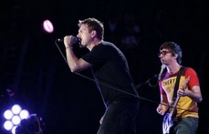 Deimons Olbērns gatavo izrādi par alķīmiķi