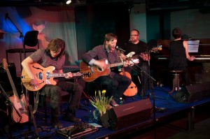 Kārlis Kazāks divos koncertos prezentē albumu „16 stundas"