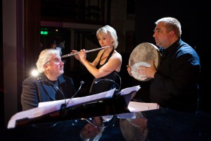 Iznācis albums „Pasakas par ziediem"