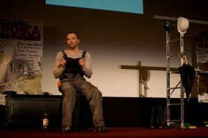 "Stroika ar skatu uz Londonu" uz skatuves