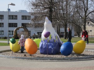 Lieldienu zaķi aicina uz Valmieru