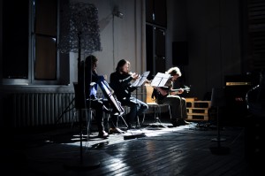 Foto: Izrādes “Cilvēks uz trepēm” atklātais mēģinājums