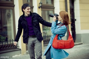 Profesionāla Latvijas fotogrāfe rada jaunu preču zīmi