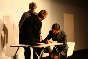 Izrāde "Visi mani prezidenti" "Dirty Deal Teatro"