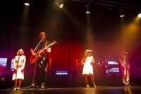 Grupas Dzelzs Vilks koncertizrāde „Zoopera. Dzīvnieks pilsētā"