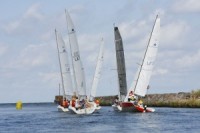 Usmas ezera ūdeņos sastapsies Latvijas čempionāta un Mediju regates II dalībnieki