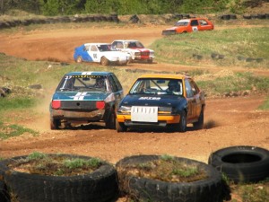 Folkreisa un krosa junioru šovs 333 trasē