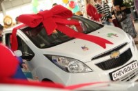 "Chevrolet", atzīmējot 100 gadu jubileju, SOS bērnu ciematiem dāvina 100 jaunas automašīnas