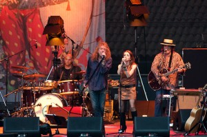 Roberts Plānts koncertē Trāķu pilī Lietuvā