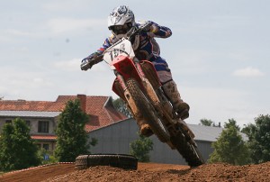 Latvijas čempionātā motokrosā Stelpē noskaidroti pirmie čempioni