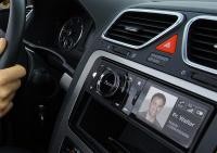 Parrot Asteroid – Android beidzot arī automašīnu audio iekārtās