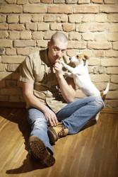 Tiks izdotas komponista Kārļa Lāča un dzejnieka Kārļa Vērdiņa "Lāču tēta dziesmas"