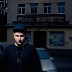 Skutelis izdod albumu „Apziņas plūsma"