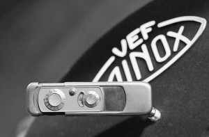 Latvijas Fotogrāfijas muzejs dāvanā saņem Minox fotokameras