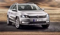 Volkswagen ved uz Tokiju „apvidus" Passat universālu