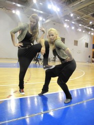 „Glamorous Dance" uzņem dejotājus