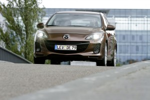 Jaunā Mazda3 - vēl labāk aprīkota, vēl dinamiskāka