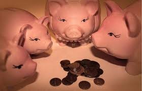 Labā meitiņa: kad ģimene gaida no tevis naudu