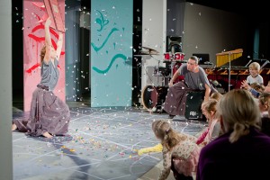 "Dzejtaurenis" turpina lidojumu