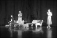 Izrāde „Alla fermata di una hall" Dzirnās