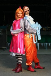 Lielmutis Fricis un Lielmute Marta aicina uz Liepāju