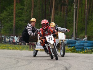Biķernieku trasē notiks mopēdu sacensības „Zelta Mopēds"