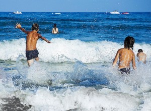 Latvijā šosezon plīvos 12 Zilie karogi