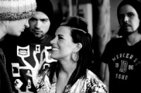 Rokkafejnīcā Rīgā koncertēs The WOW