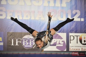 Vanesa Nikola Belova kļūst par divkārtējo IFBB Pasaules čempioni fitnesā