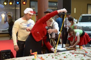 Garāko desu Baltijā mēra Lokos, Knīpās un knauķos un Raivjos Vidžos