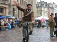 Rīgā viesojas ceļojošais muzejs no Itālijas - Amatnieki ielās