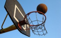 Diennakts basketbola turnīrā "Krastu mačs" viesosies NBA zvaigznes