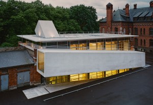 Ar diplomandu izstādi „Migrācija" atklāj jauno Mākslas akadēmijas studiju korpusu