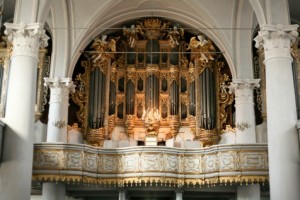 Ērģeļmūzikas festivālā demonstrēs kino un mūzika skanēs arī naktī