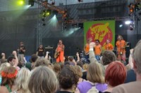 Mart Inc. remiksē „Oranžās brīvdienas"