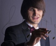 Vestards Šimkus sniegs solokoncertu Lielajā ģildē