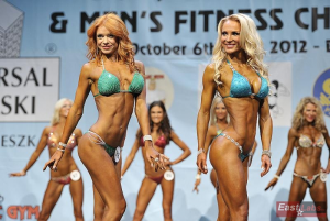 Latvijas bikini fitnesa komanda veiksmīgi startē IFBB Pasaules čempionātā