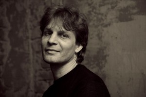 Rīgā uzstāsies dzejas sūtņi no Krievijas - Jeļena Fanailova un Andrejs Sen-Seņkovs